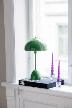New Bordlampe Paris grønn Lamper