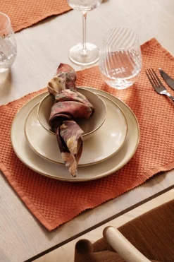 Online Dekkebrikke Claire 33x48cm oransje Duker, Spisebrikker, Brikker Og Løpere