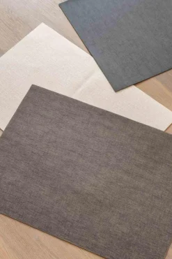 Dekkebrikke Isa offwhite Duker, Spisebrikker, Brikker Og Løpere