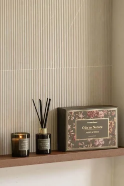 Online Gavesett Ode to Nature Amber & Tonka Duftpinner|Gavetips