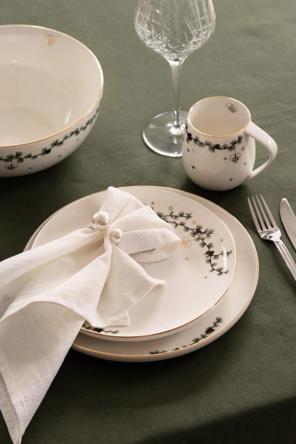 Best Holmen - Julehjerte Krus Krus|Servise