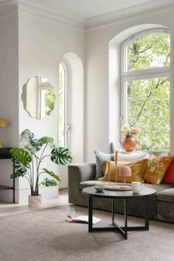 Lysfat Quinn på fot 35 cm beige Lysfat