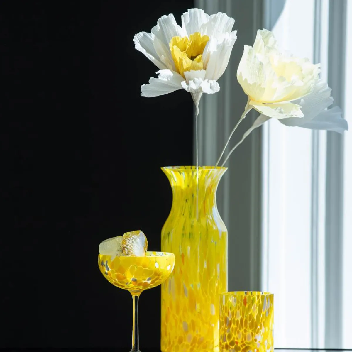 Online Magnor - Swirl karaffel/vase gul Servering